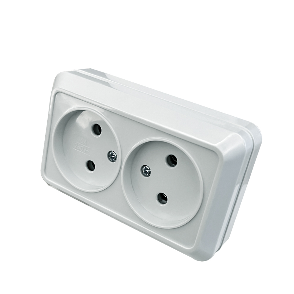WESA 白色壁面 2 ソケットプラグ EU 外装コンセント - Outdoor Power Quincy のレビューと価格